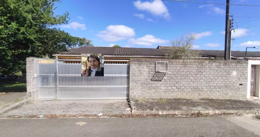 Casa de Esquina No Bairro Jardim Botujuru na cidade de Jacupiranga!