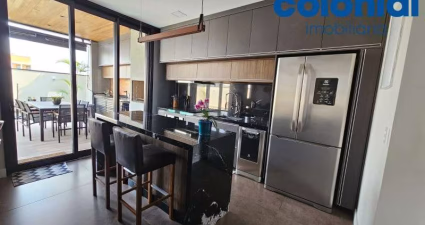 CASA EM CONDOMÍNIO, COM 3 SUÍTES, SENDO 1 MASTER, AR CONDICIONADO, PISCINA, 4 VAGAS, NO RESERVA ERMIDARESERVA ERMIDA, JUNDIAÍ