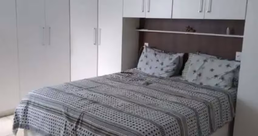 CASA TÉRREA, COM DUAS CASAS INDEPENDENTES, EM 250 M², COM EDÍCULA E 4 VAGAS DE GARAGEM, CAXAMBU, JUNDIAÍ.