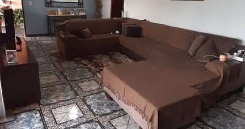 Imperdível: Ampla casa à venda em Jundiaí-SP, Jardim do Lago, 3 quartos, 1 suíte, 255m², 4 vagas. Venha conferir!