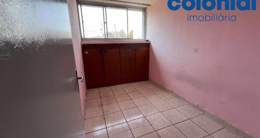 APARTAMENTO DE 3 QUARTOS NO CONDOMÍNIO QUARESMEIRA NO PARQUE CECAP.