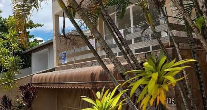 LOCAÇÃO EM ÓTIMA LOCALIZAÇÃO COM 04 QUARTOS E 06 VAGAS DE GARAGEM NO JARDIM BRASIL.