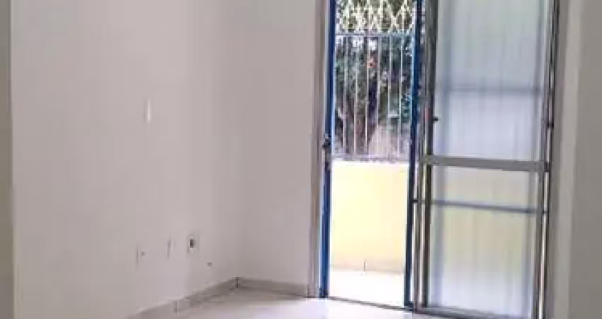 Apartamento com 03 quartos/01 suíte no edifício brasil, rua brasil.
