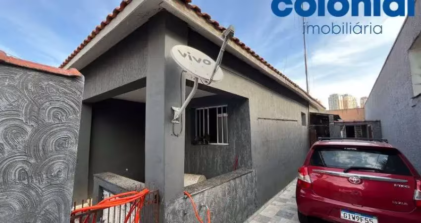 Imperdível oportunidade: Casa à venda em Jundiaí-SP, Vila Vianelo, com 3 quartos, sala, banheiro, 2 vagas de garagem e 179m²!