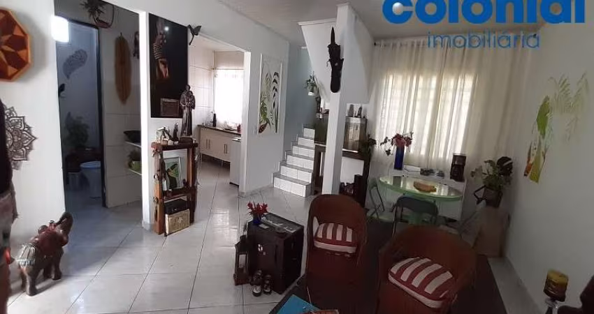 CASA COM 4 QUARTOS , 1 SUÍTE E SALÃO COMERCIAL AMPLO