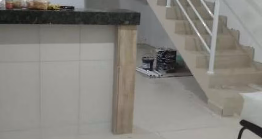 CASA COM 3 QUARTOS/1 SUÍTE