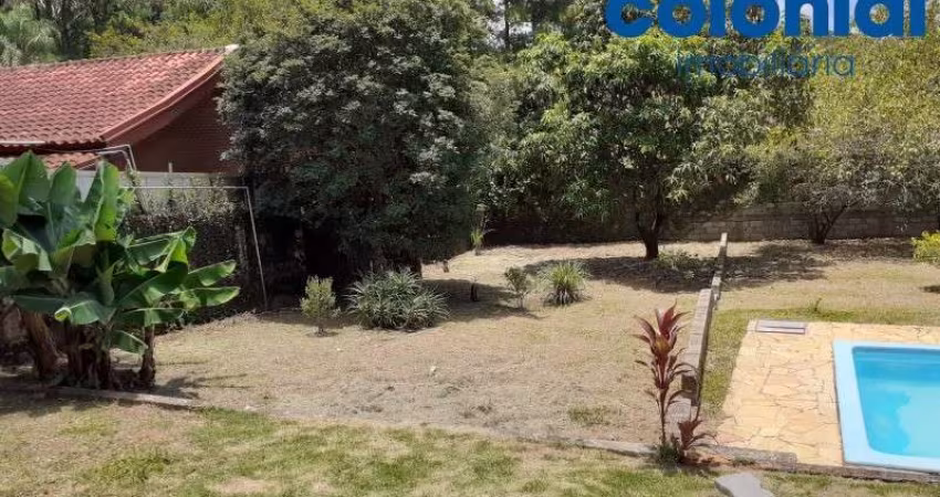 OPORTUNIDADE: CHÁCARA COM ÁREA DE LAZER E PISCINA.