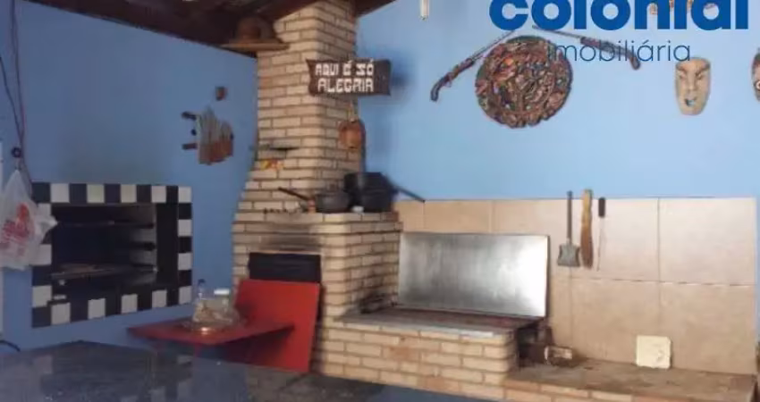 Sobrado com 3 quartos/1 suíte master e área gourmet.