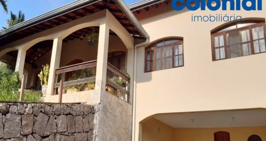EXCELENTE CASA COM 4 QUARTOS SENDO 1 SUÍTE NO PARQUE DA FAZENDA EM  ITATIBA