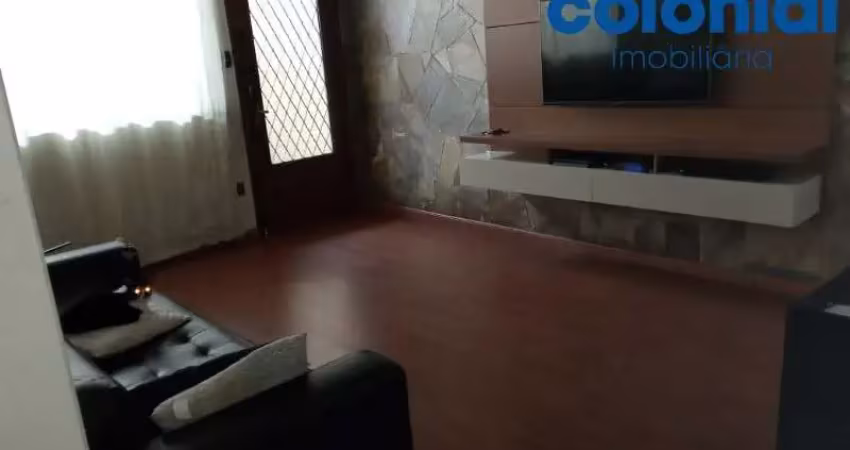 SOBRADO COM 3 QUARTOS E 2 VAGAS NO VIANELO EM RUA COMERCIAL EM JUNDIAÍ