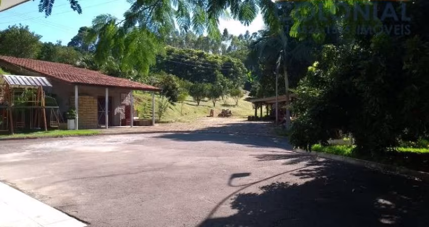 Venda de Sítio de Luxo em Jundiaí-SP na Chácara Maltoni: 3 Quartos, 1 Sala, 1 Banheiro em 55.000m² de Área