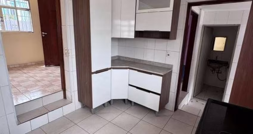 Casa à Venda em Jundiaí-SP: 2 Quartos, 1 Sala, 2 Banheiros, 1 Vaga de Garagem - Vila Didi - 112m²