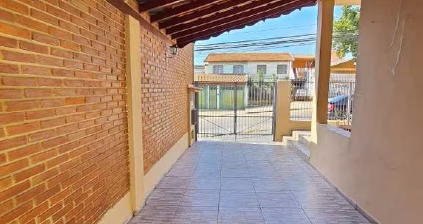 Imperdível! Casa à venda em Jundiaí-SP, Vila São Paulo, 3 quartos, 1 suíte, 1 sala, 2 banheiros, 2 vagas, 172m². Confira já!