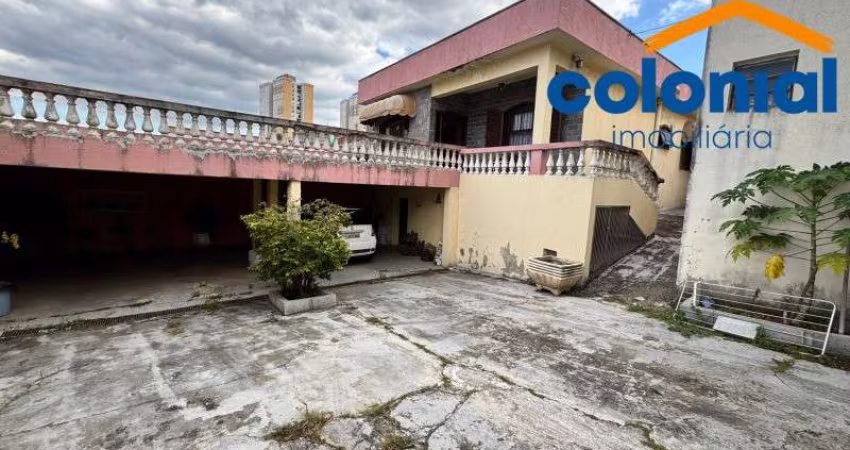 OPORTUNIDADE: CASA COM 02 QUARTOS/1 SUÍTE.