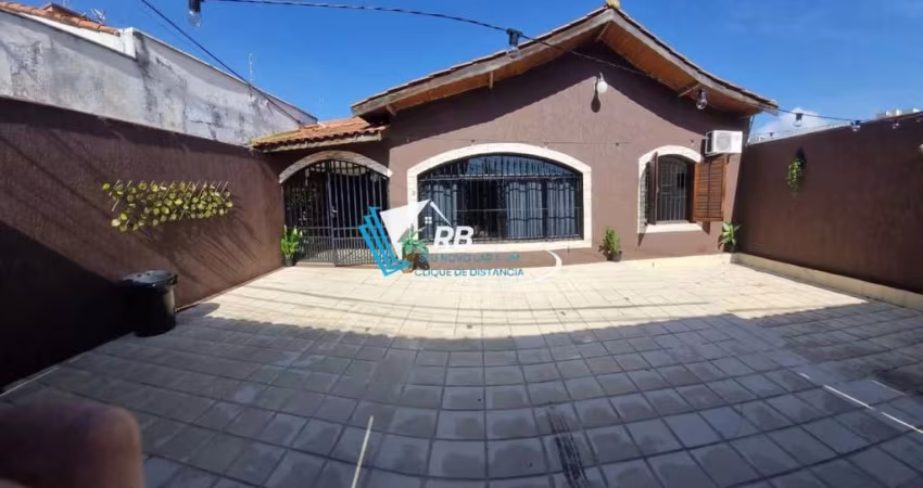 Casa (Sobrado) para Venda, 3 dorm(s), 1 suite(s), 4 vaga(s), 350 m²