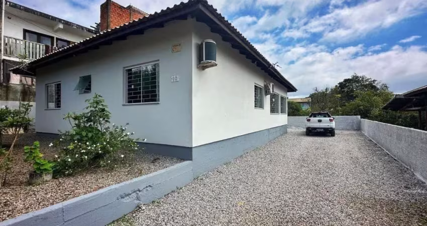 Casa com 3 quartos à venda na Cuia, 001, Grama, Garopaba