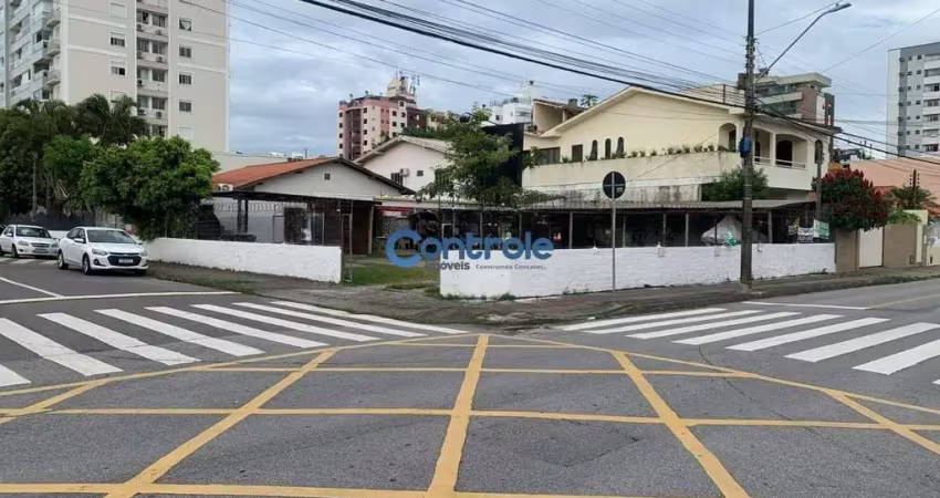 Terreno à venda na Rua Vereador Batista Pereira, 1, Estreito, Florianópolis