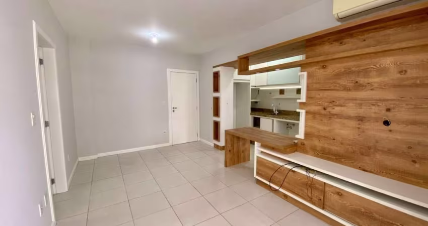 Apartamento com 2 quartos à venda na Rua Eugênio Portela, 617, Barreiros, São José