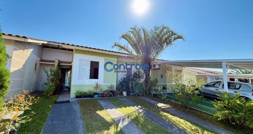 Casa em condomínio fechado com 2 quartos à venda na Avenida Paulo Roberto Vidal, 1455, Bela Vista, Palhoça