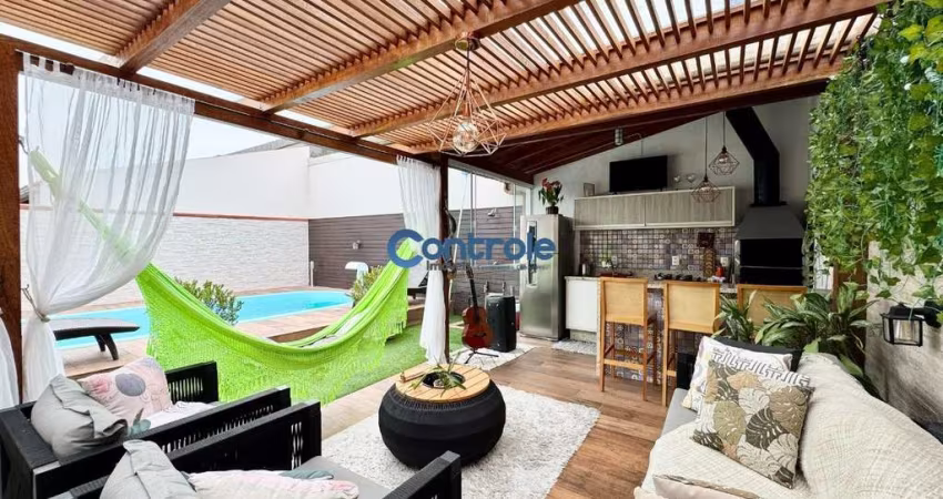 Casa com 2 quartos à venda na Rua dos Cocãos, 86, Madri, Palhoça