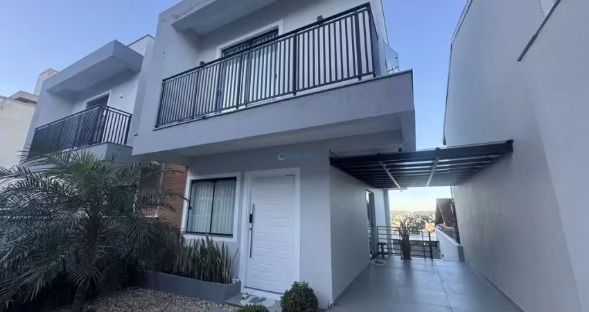 Casa com 3 quartos à venda na Rua Alberto Laureano Henrich, 363, Passa Vinte, Palhoça