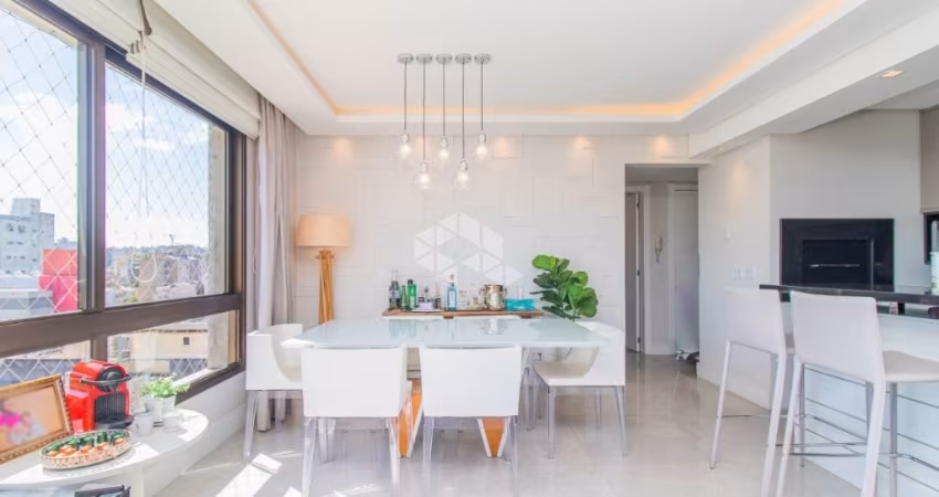 Apartamento à venda com 03 dormitórios / quartos com 01 suíte  no bairro Menino Deus em Porto Alegre / RS.