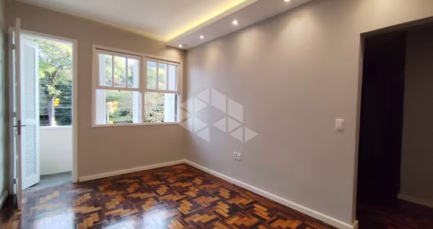 Apartamento de 2 dormitórios no bairro Partenon em Porto Alegre