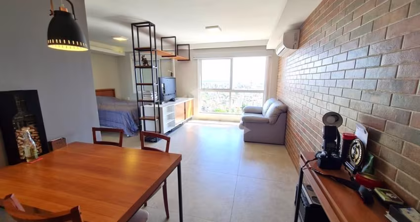 Loft, totalmente mobiliado para alugar no bairro Petrópolis