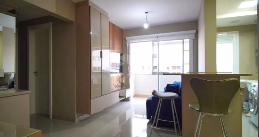 Apartamento Mobiliado para alugar no bairro Jardim Carvalho em Porto Alegre.
