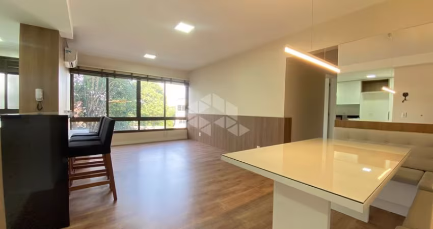 Apartamento semi mobiliado de 3 quartos, sendo 1 suíte no Bairro Ipanema
