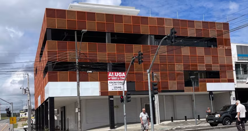 Loja de esquina em prédio novo no Pinheirinho