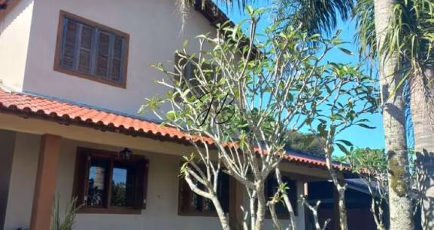 Casa com piscina a venda em Águas Claras