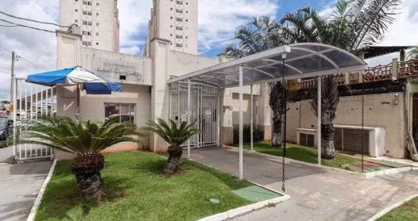 Apto pra locação valor $1.600 com o condomínio aceita 2 meses de depósito