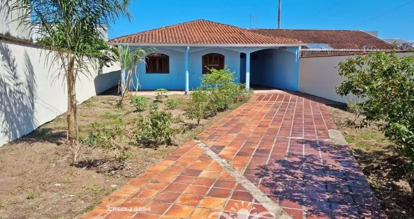 RESIDÊNCIA FRENTE PARA RODOVIA NO BALNEÁRIO SHANGRI-LÁ