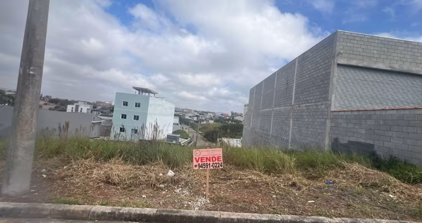 Terreno ótimo bairro Carmela III
