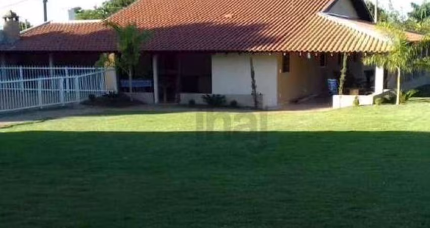 Rancho com 3 dormitórios, 289 m² - venda por R$ 850.000 ou aluguel por R$ 4.175/mês - Monte Castelo - Guapiaçu/SP