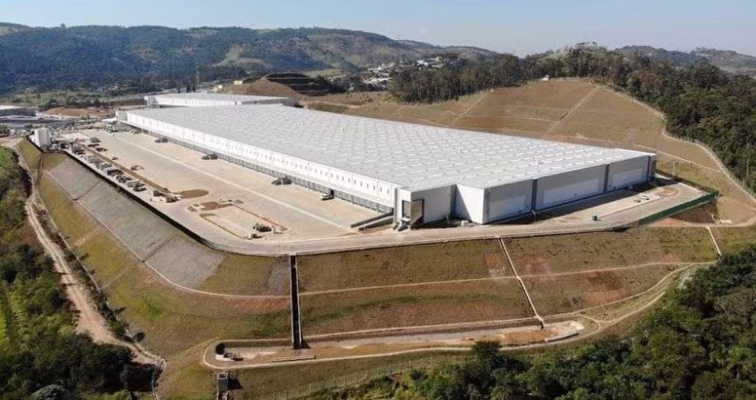 Galpão/Depósito/Armazém para aluguel tem 6500 metros quadrados na Rodovia Castelo Branco