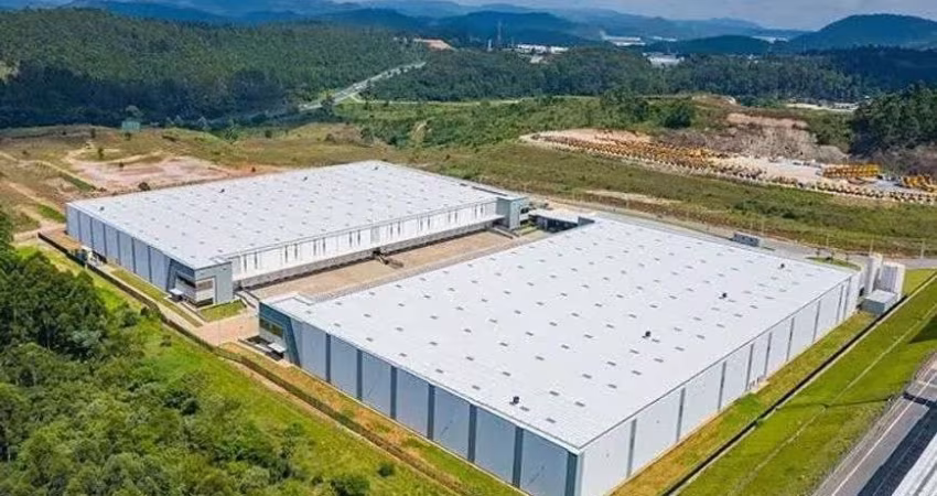 Condomínio de Galpão Logístico Cajamar com 21.432m² 38 docas Rodovia Anhanguera e Bandeirantes
