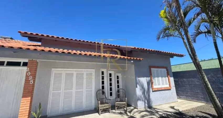 Excelente casa com piscina em Nova Tramandaí