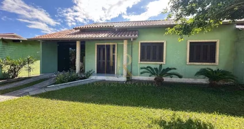 Casa a venda em Nova Tramandaí próxima ao mar!