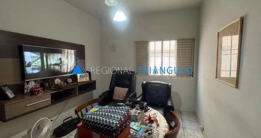 Apartamento à venda, 3 quartos, 1 suíte, 1 vaga, Mercês - Uberaba/MG
