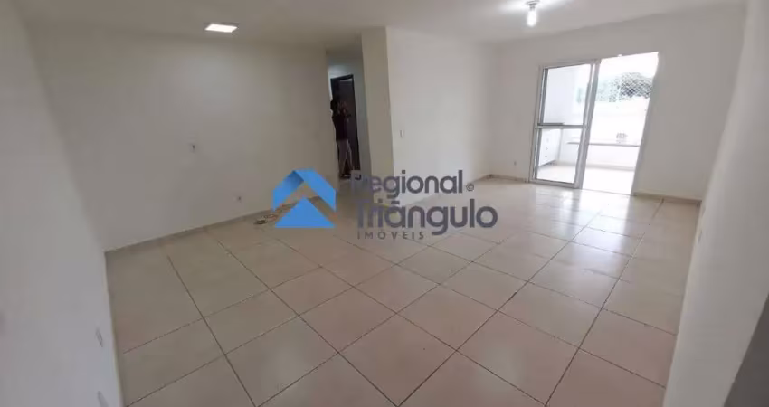Apartamento à venda, 3 quartos, 1 suíte, 2 vagas, Quinta Boa Esperança - Uberaba/MG
