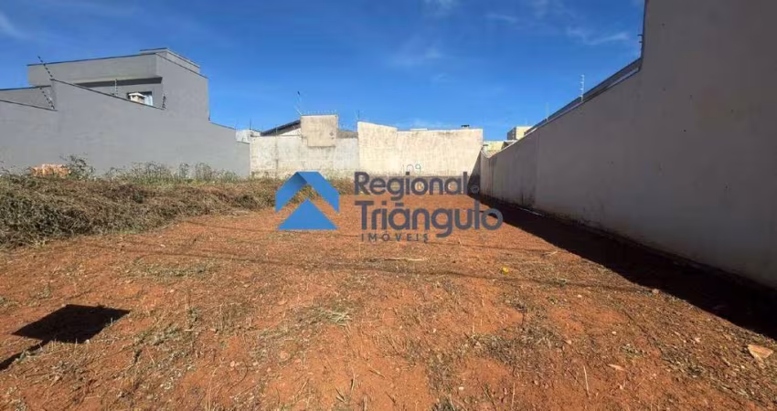 Terreno plano em ótima localização do Nenê Gomes