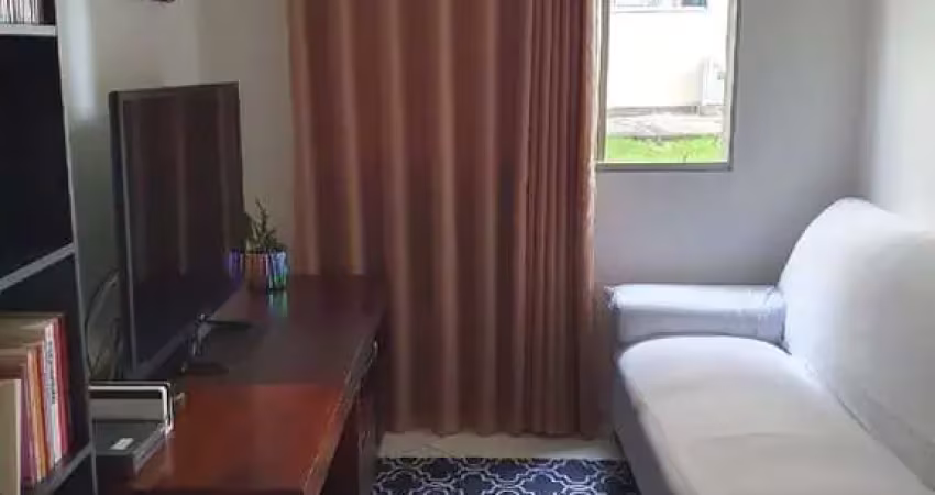 Apartamento térreo, condomínio Parque Sicília