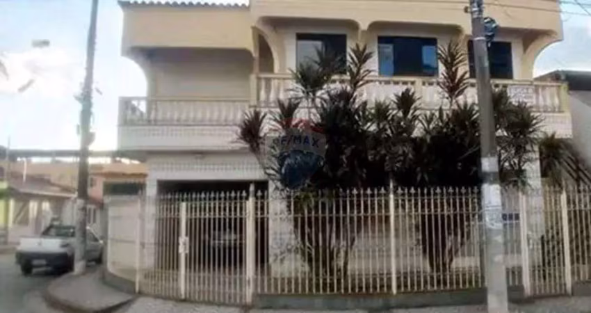 Casa com duas moradas independentes no bairro amaro lanari