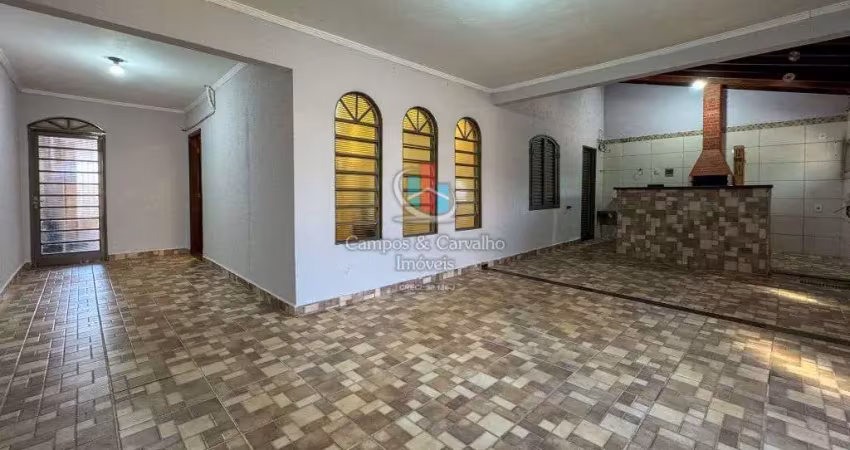 Descubra o conforto que voce e sua familia merecem: casa ampla, bem localizada e pronta para morar no valentina