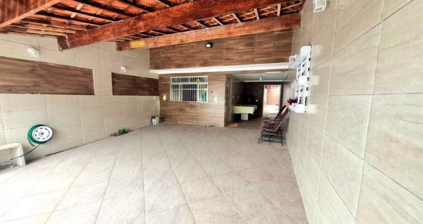 Casa à venda em Praia Grande/SP