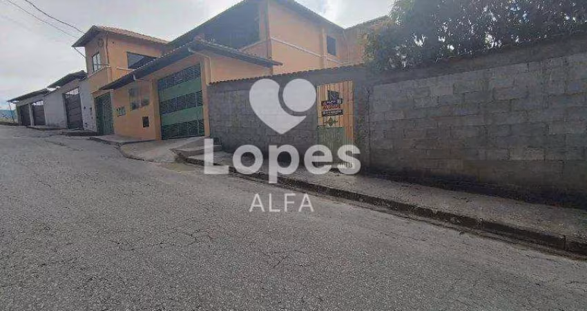Casa Aconchegante com 3 Dormitórios e Área Gourmet