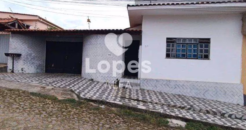 Seu Novo Lar: Casa de 3 Dormitórios com Closet, Churrasqueira e Aquecimento Solar