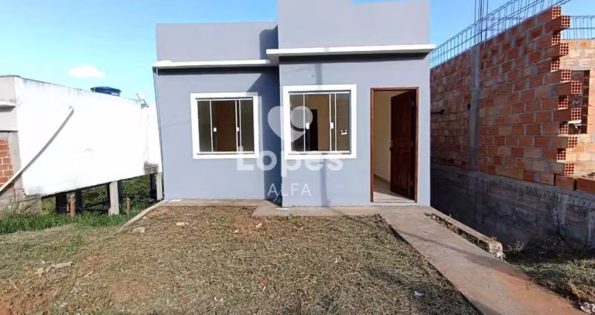 Ótima Oportunidade: Casa Nova com Suíte e Terreno para Futuros Projetos